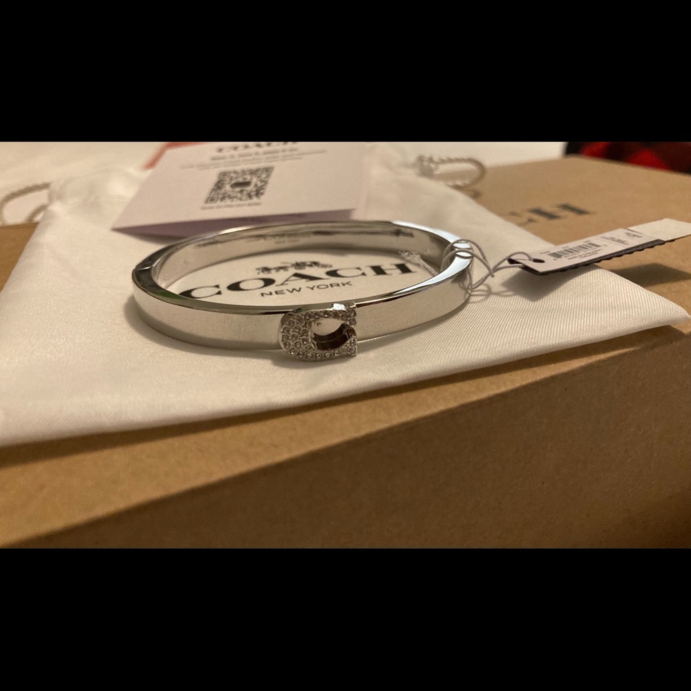 Bracelet coach